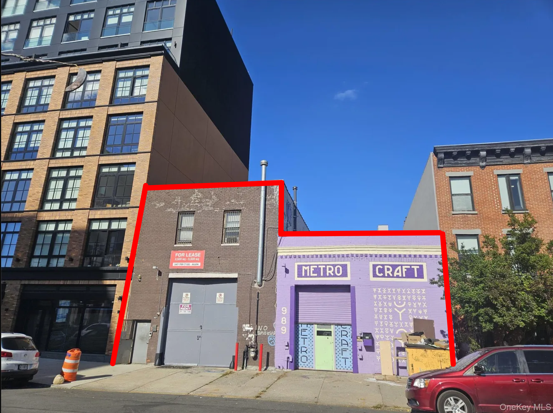 Current state: 987 and 989 Pacific Street existing buildings showing assemblage footprint